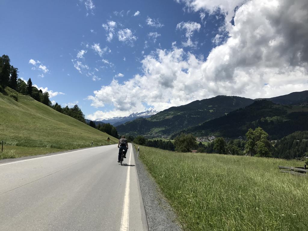 Ferienwohnung Laax Mit Traumblick, Grossem Balkon Und Terrasse Экстерьер фото